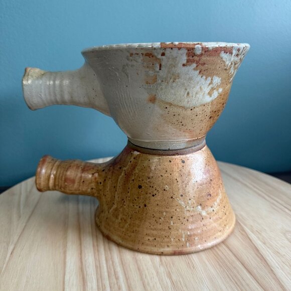 2 Vintage Studio Hand Thrown Handled Soup/Chili Bowls Tan Brown Rust Rustic - Picture 5 of 10